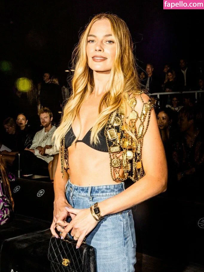 Margot Robbie Onlyfans Photo Gallery 