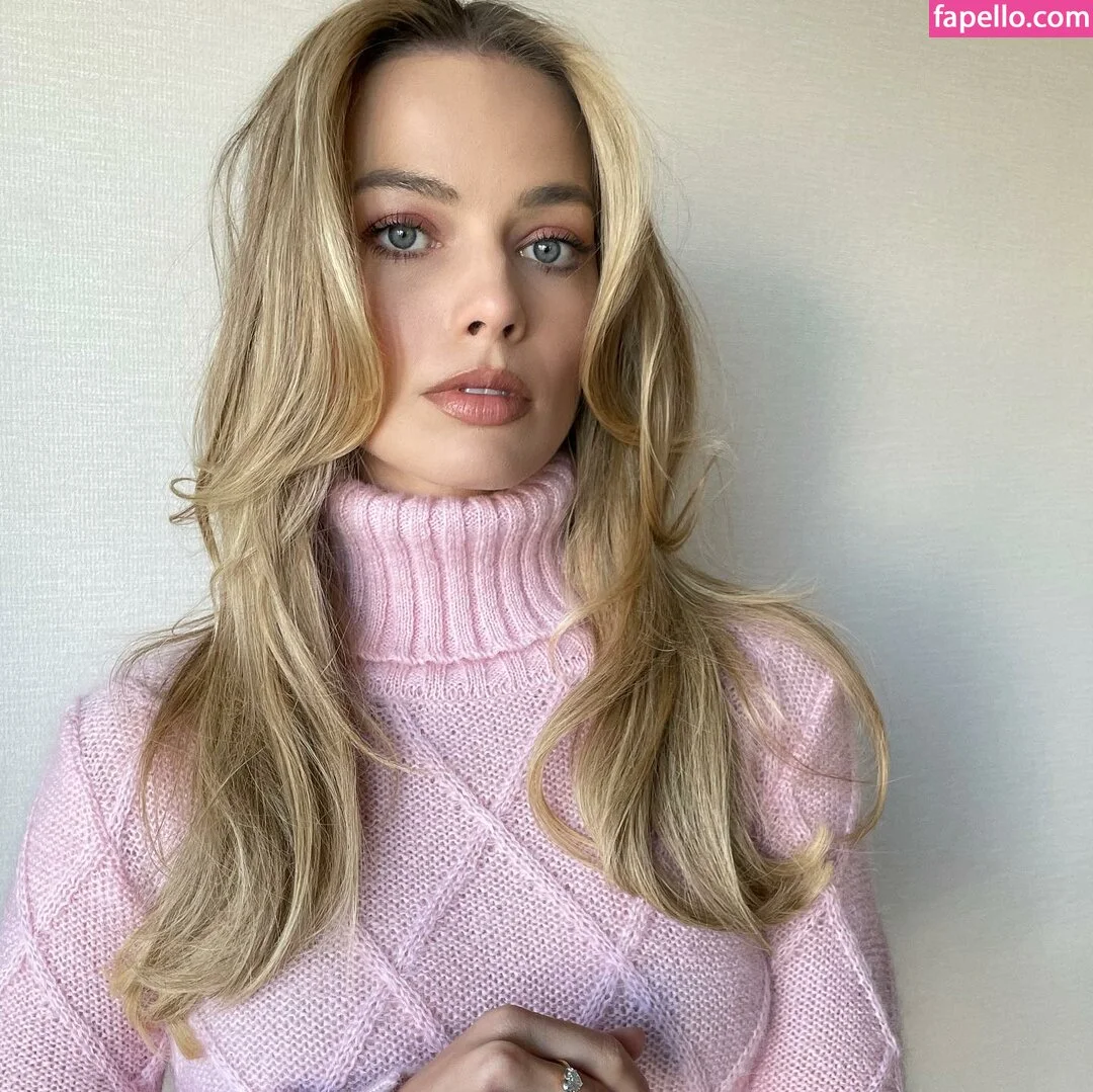 Margot Robbie Onlyfans Photo Gallery 