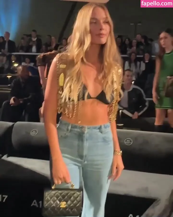 Margot Robbie Onlyfans Photo Gallery 