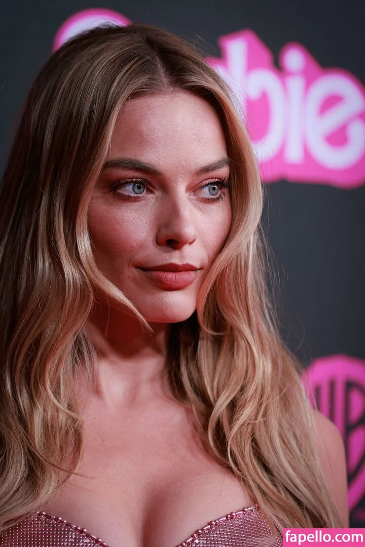 Margot Robbie Onlyfans Photo Gallery 