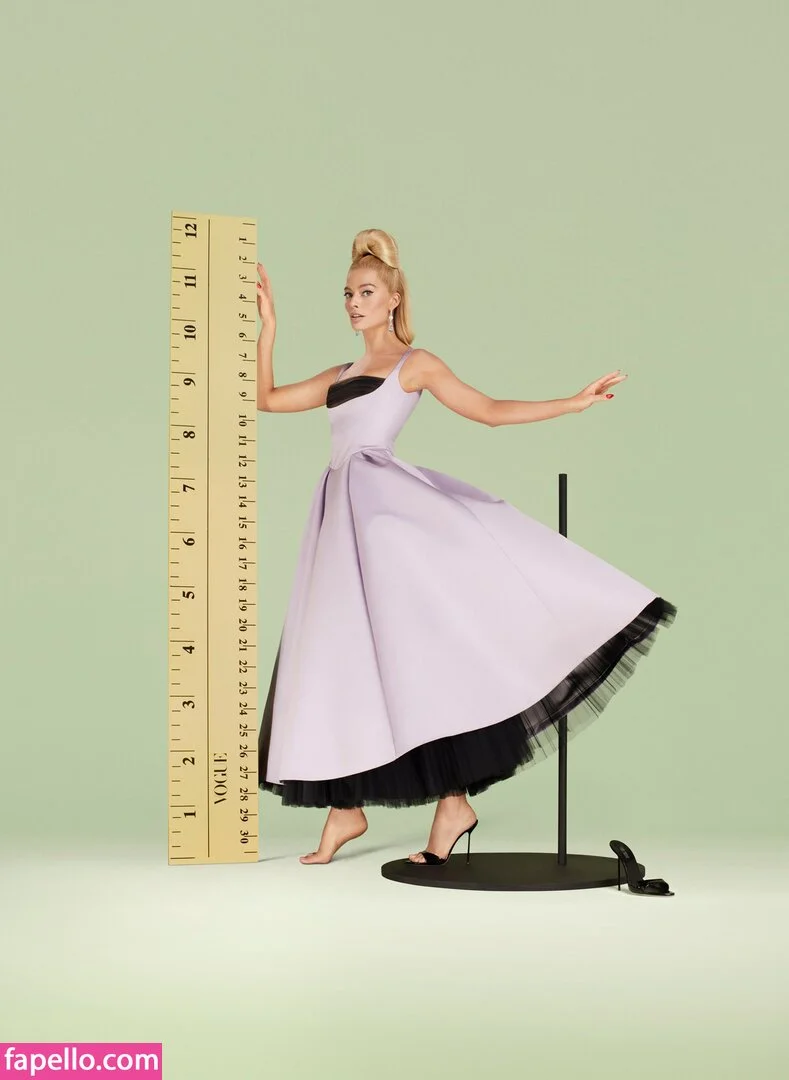 Margot Robbie Onlyfans Photo Gallery 