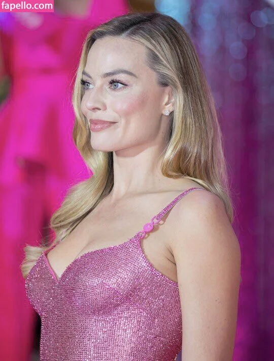 Margot Robbie Onlyfans Photo Gallery 