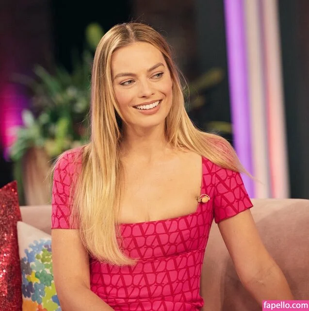 Margot Robbie Onlyfans Photo Gallery 