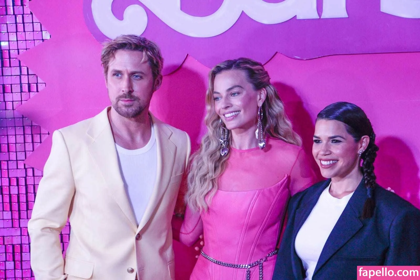 Margot Robbie Onlyfans Photo Gallery 