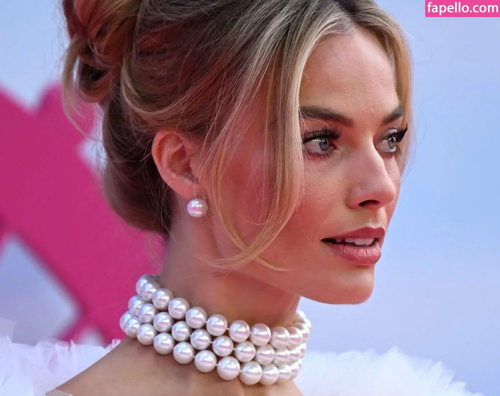 Margot Robbie Onlyfans Photo Gallery 