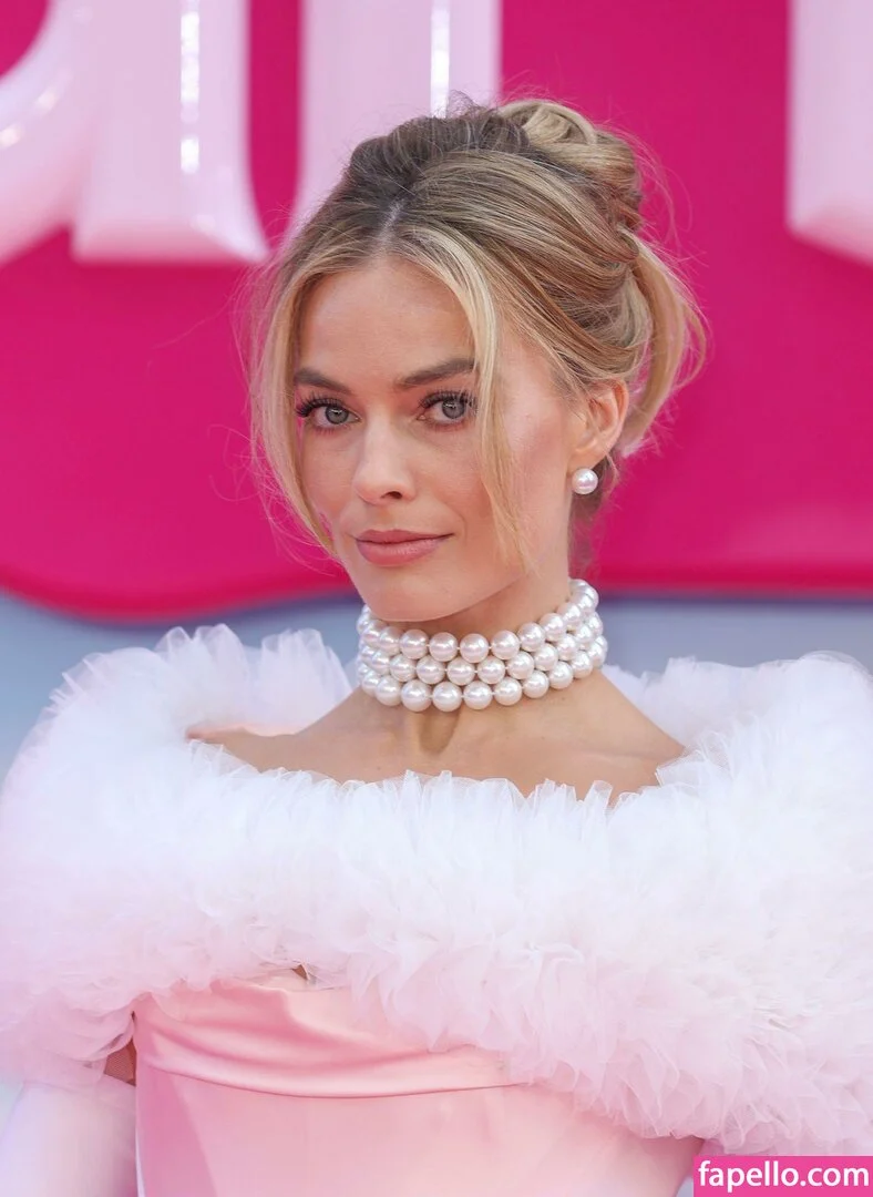 Margot Robbie Onlyfans Photo Gallery 