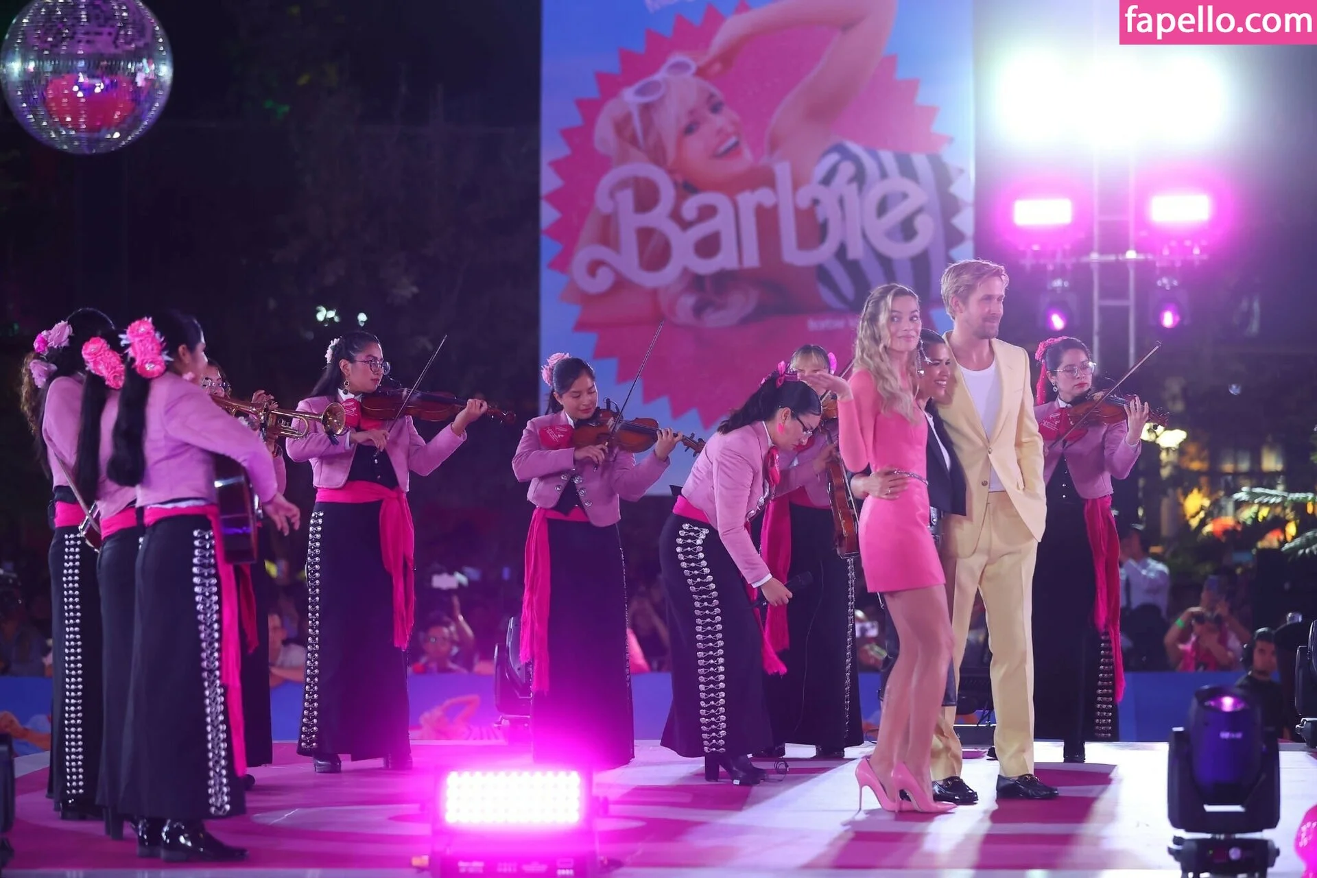 Margot Robbie Onlyfans Photo Gallery 