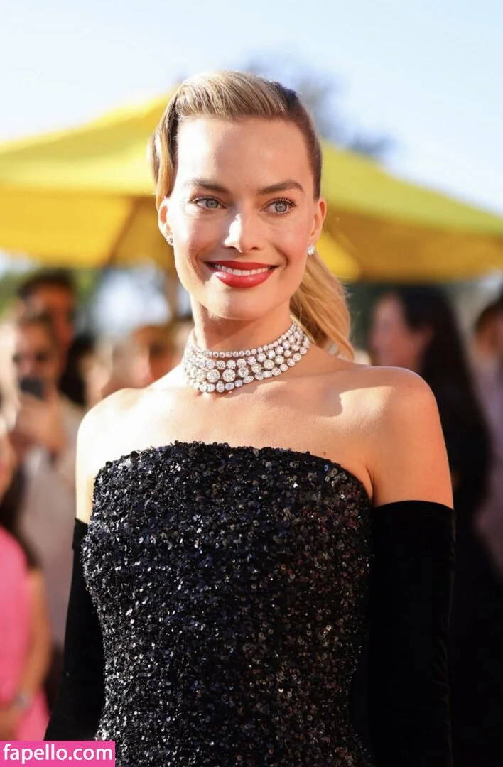 Margot Robbie Onlyfans Photo Gallery 