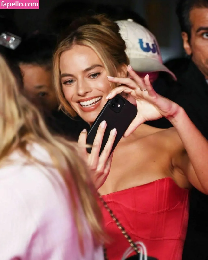 Margot Robbie Onlyfans Photo Gallery 