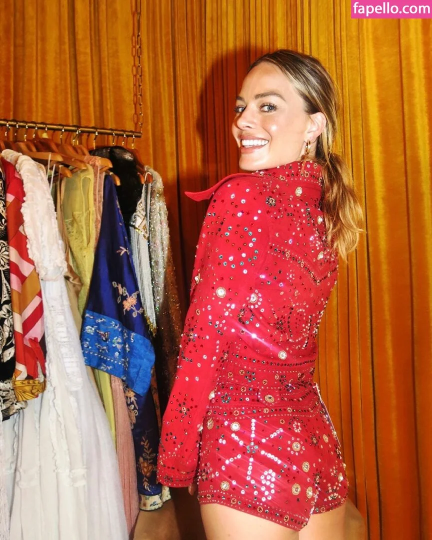 Margot Robbie Onlyfans Photo Gallery 