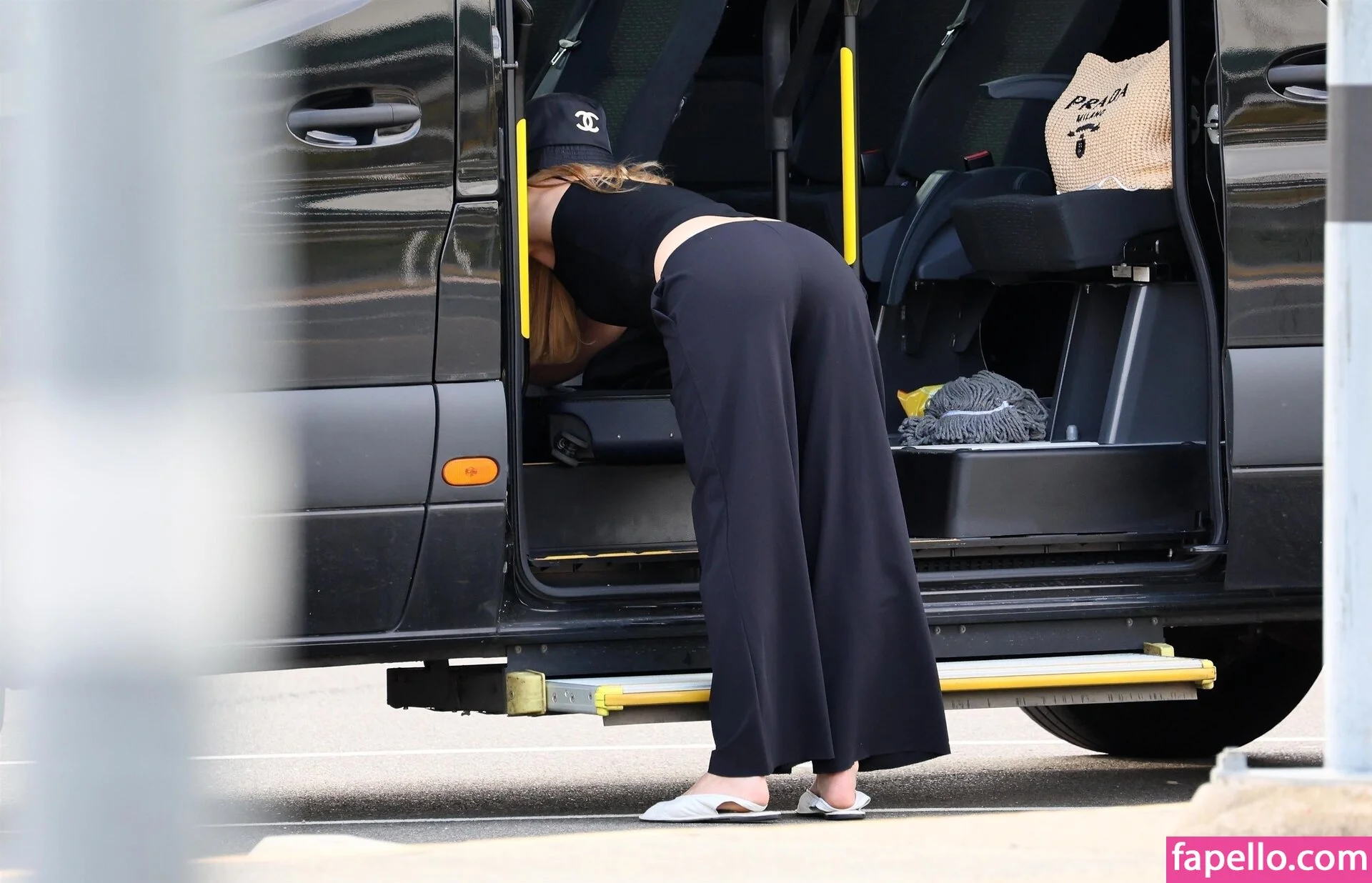 Margot Robbie Onlyfans Photo Gallery 