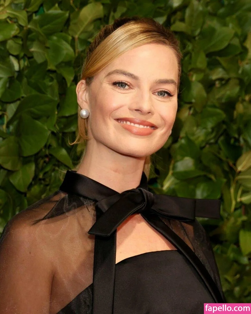 Margot Robbie Onlyfans Photo Gallery 