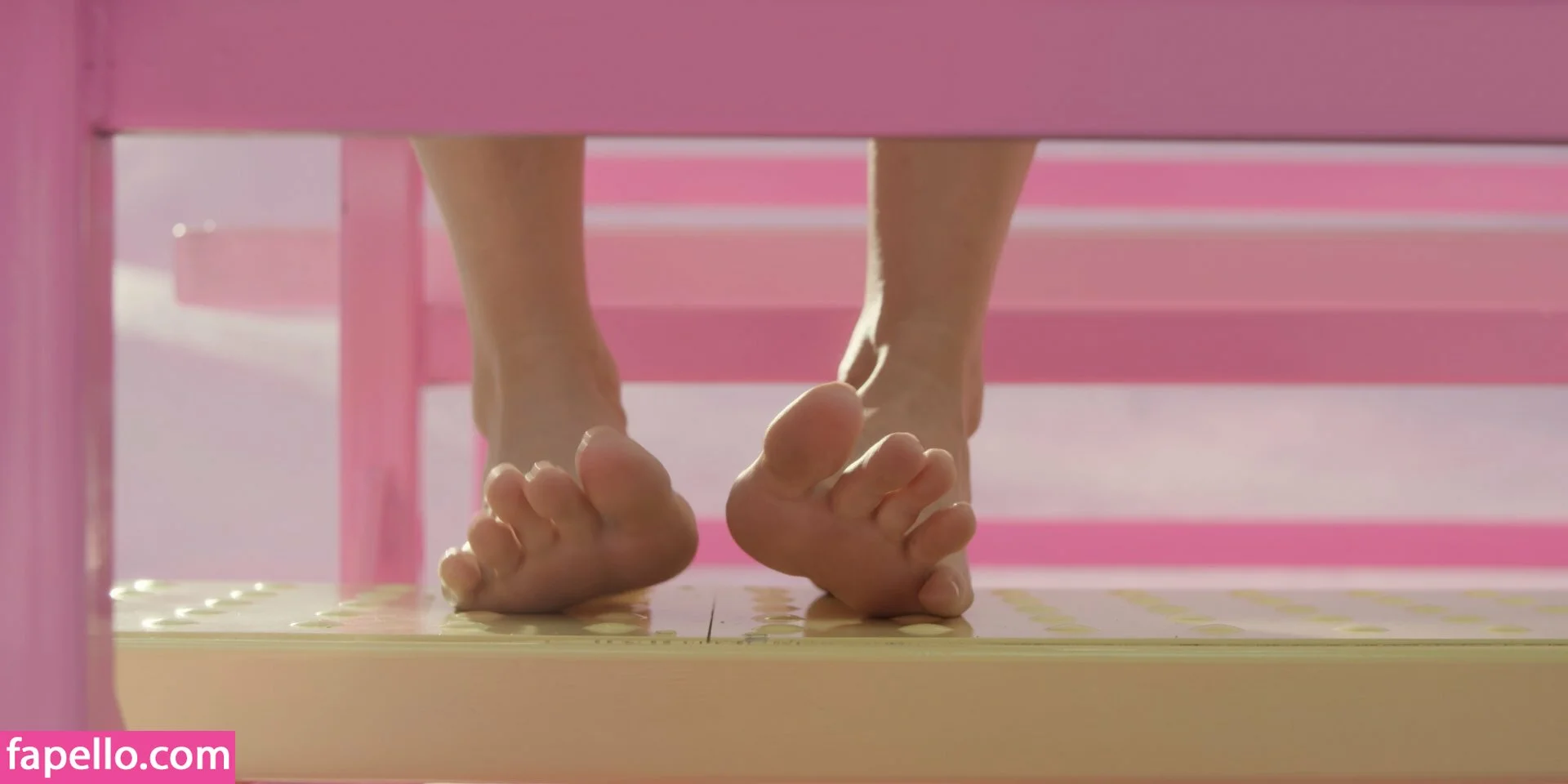 Margot Robbie Onlyfans Photo Gallery 