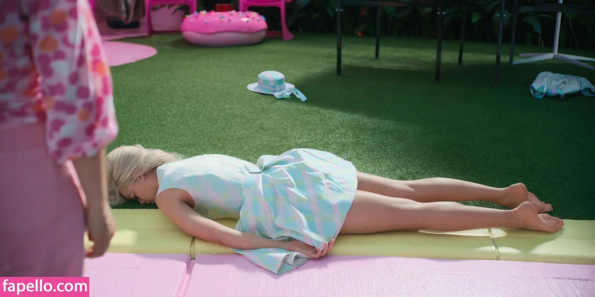 Margot Robbie Onlyfans Photo Gallery 