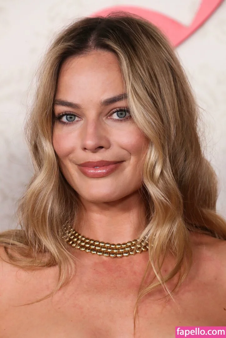Margot Robbie Onlyfans Photo Gallery 