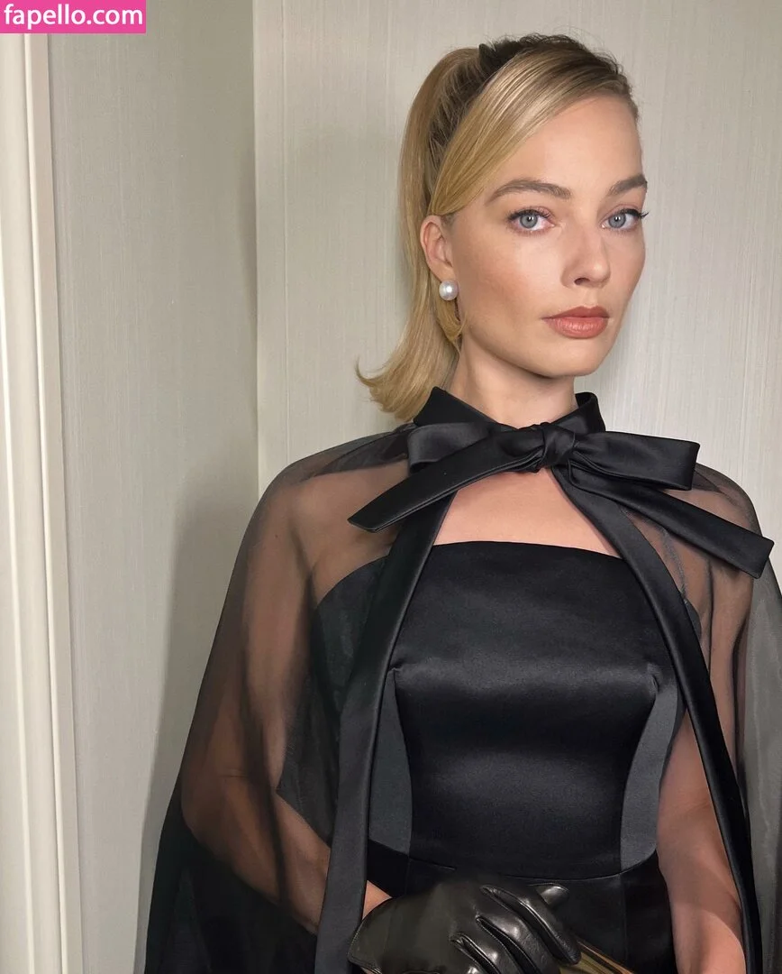 Margot Robbie Onlyfans Photo Gallery 