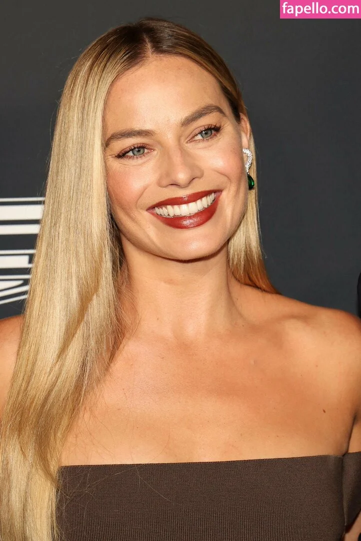 Margot Robbie Onlyfans Photo Gallery 