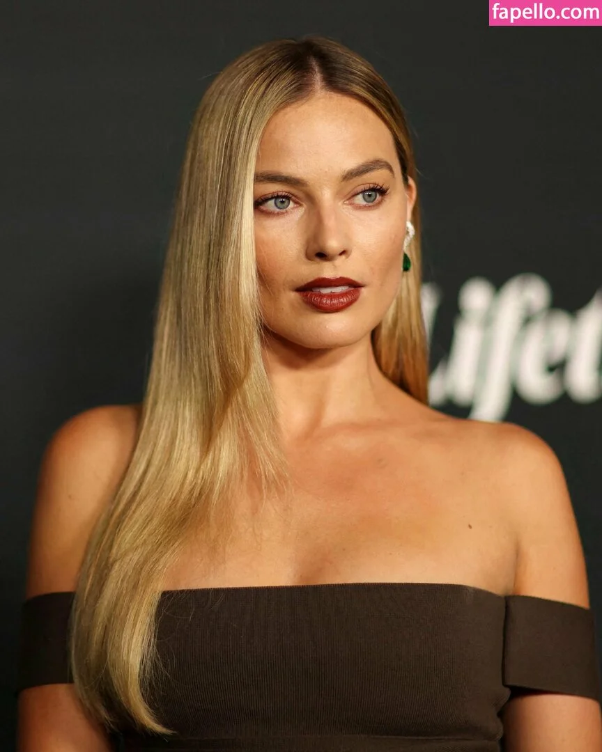 Margot Robbie Onlyfans Photo Gallery 