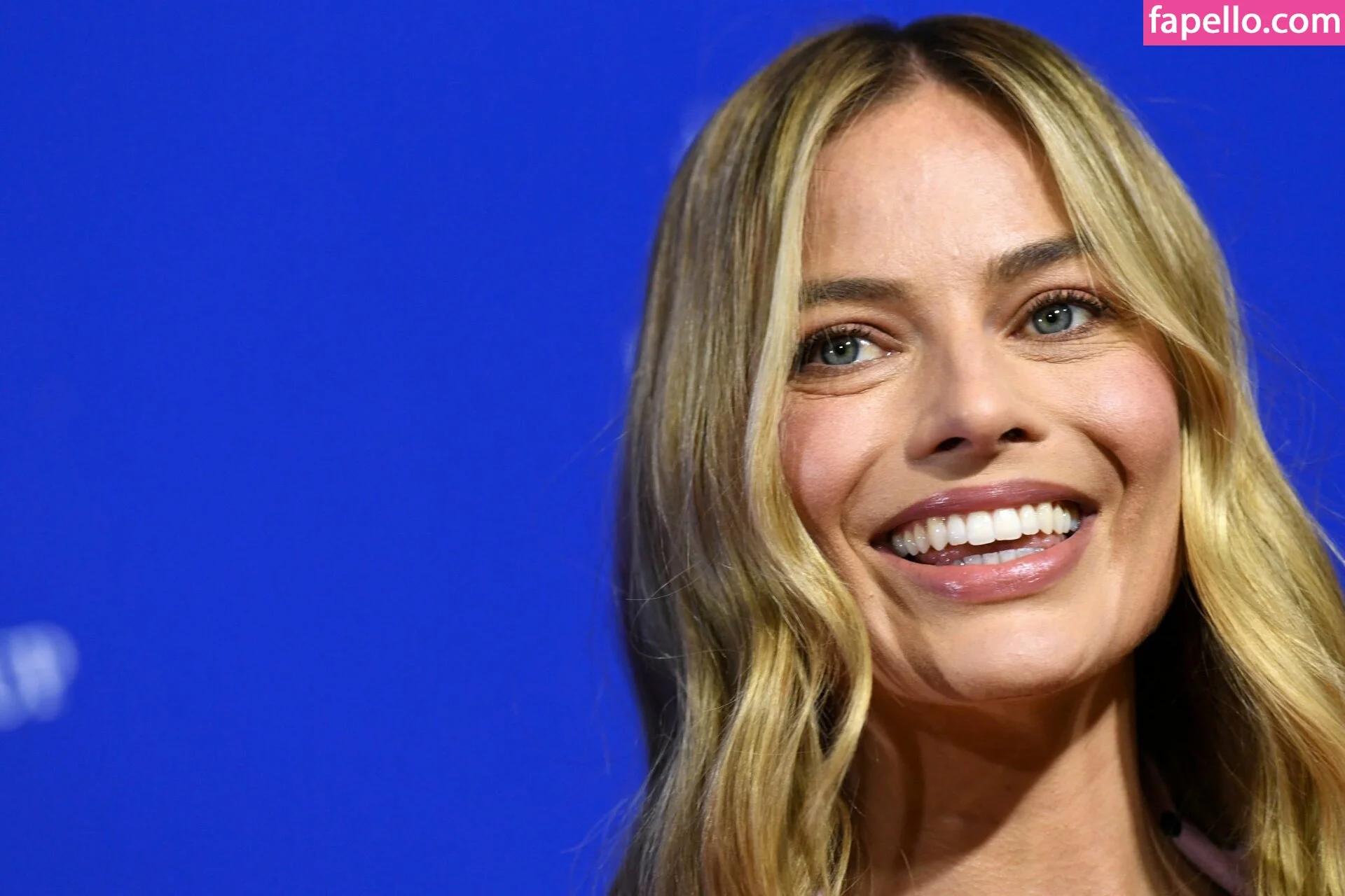 Margot Robbie Onlyfans Photo Gallery 