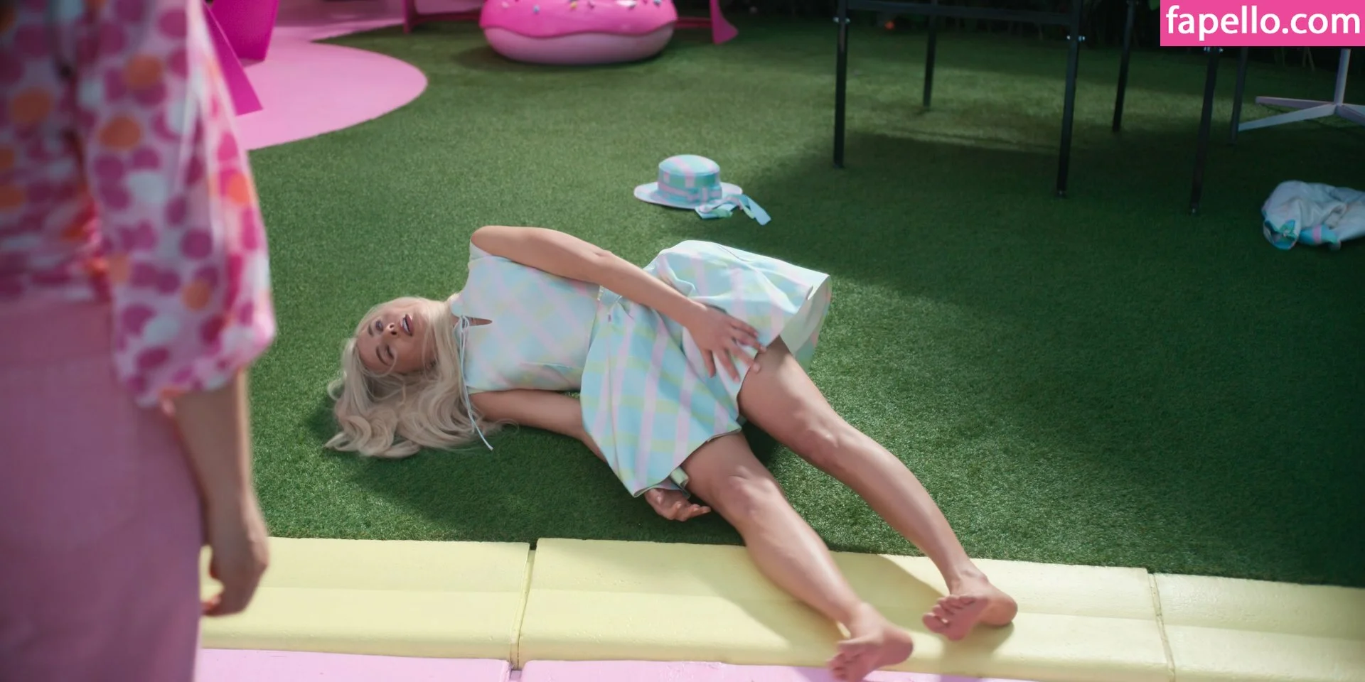 Margot Robbie Onlyfans Photo Gallery 