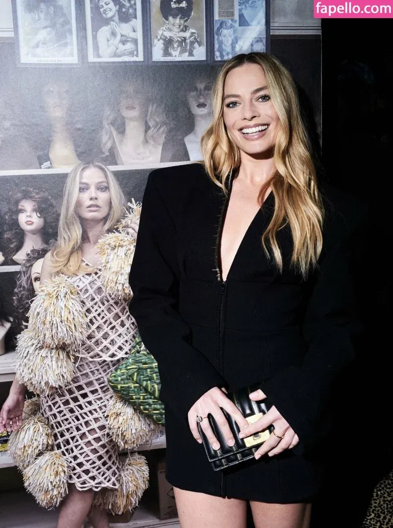 Margot Robbie Onlyfans Photo Gallery 