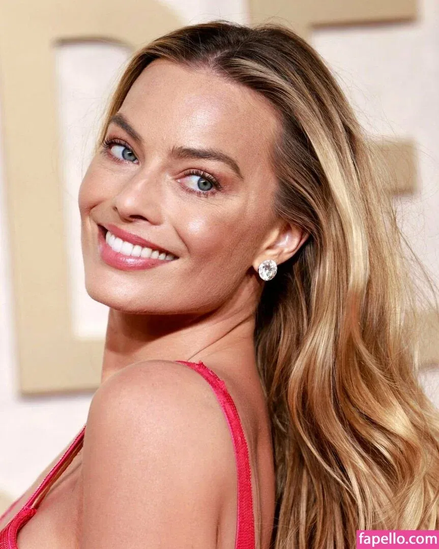 Margot Robbie Onlyfans Photo Gallery 