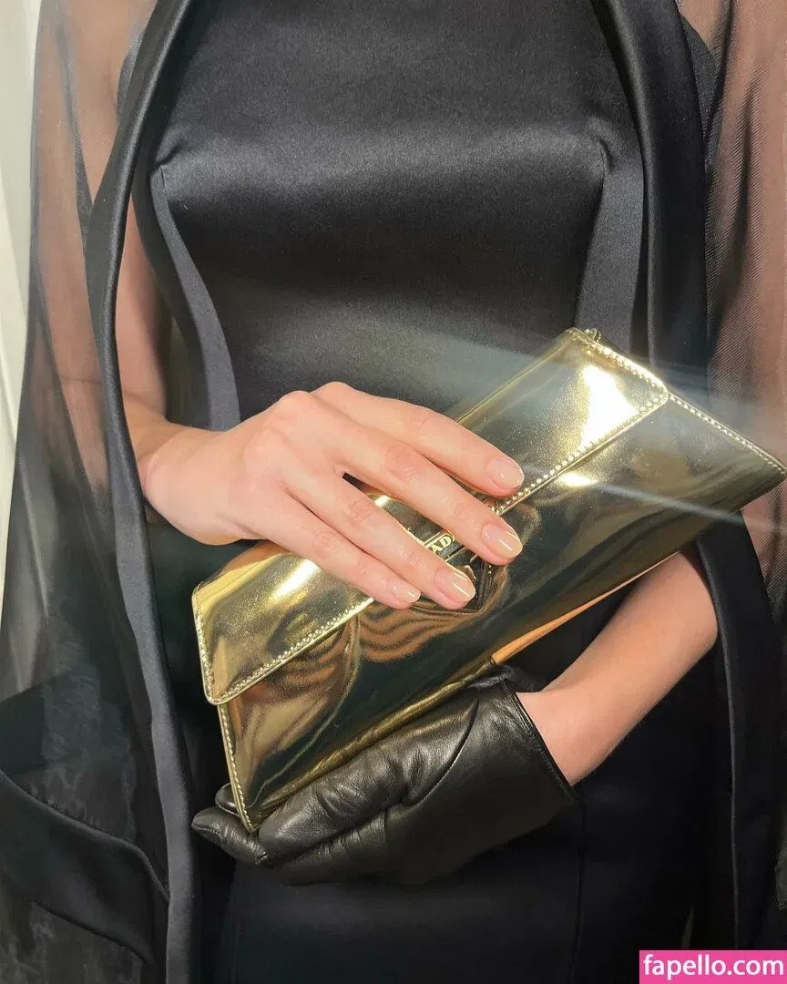 Margot Robbie Onlyfans Photo Gallery 