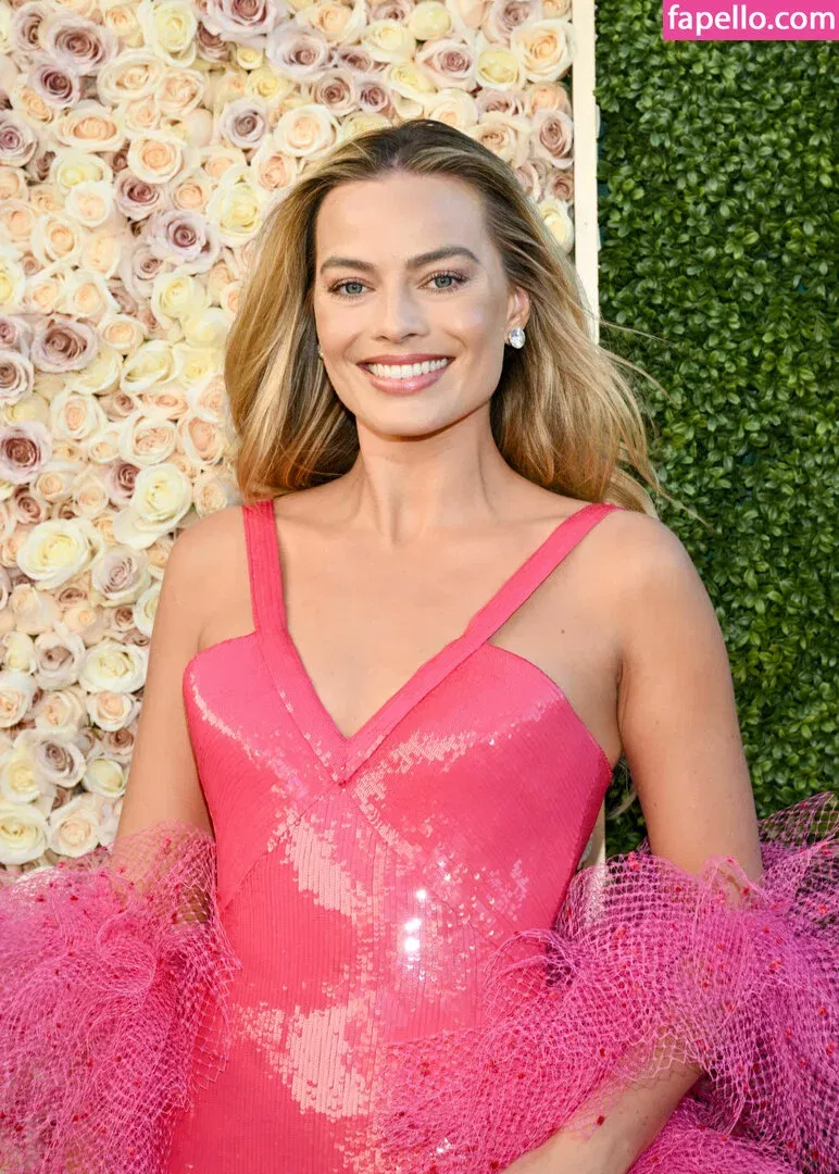 Margot Robbie Onlyfans Photo Gallery 