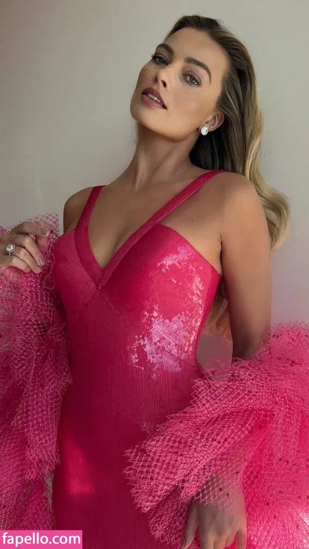 Margot Robbie Onlyfans Photo Gallery 