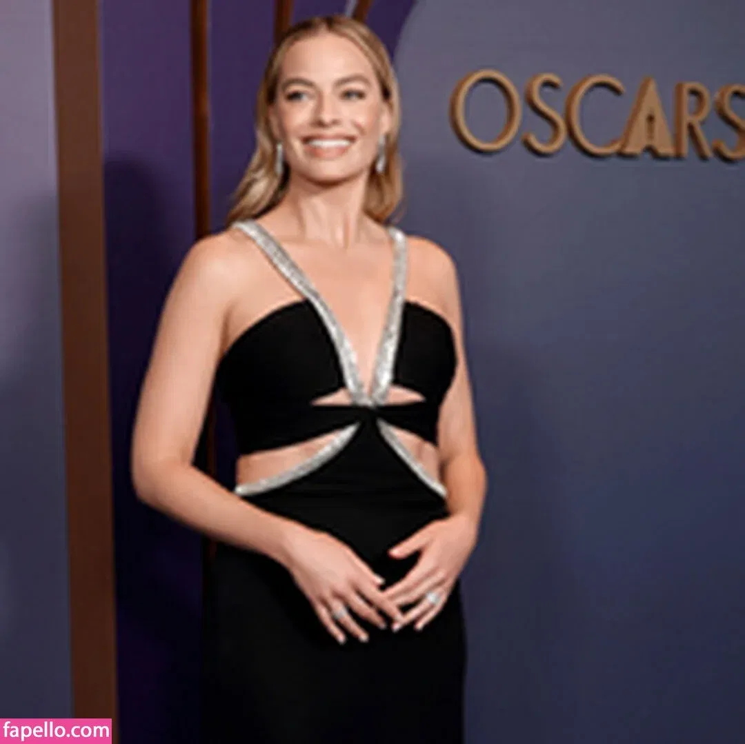 Margot Robbie Onlyfans Photo Gallery 