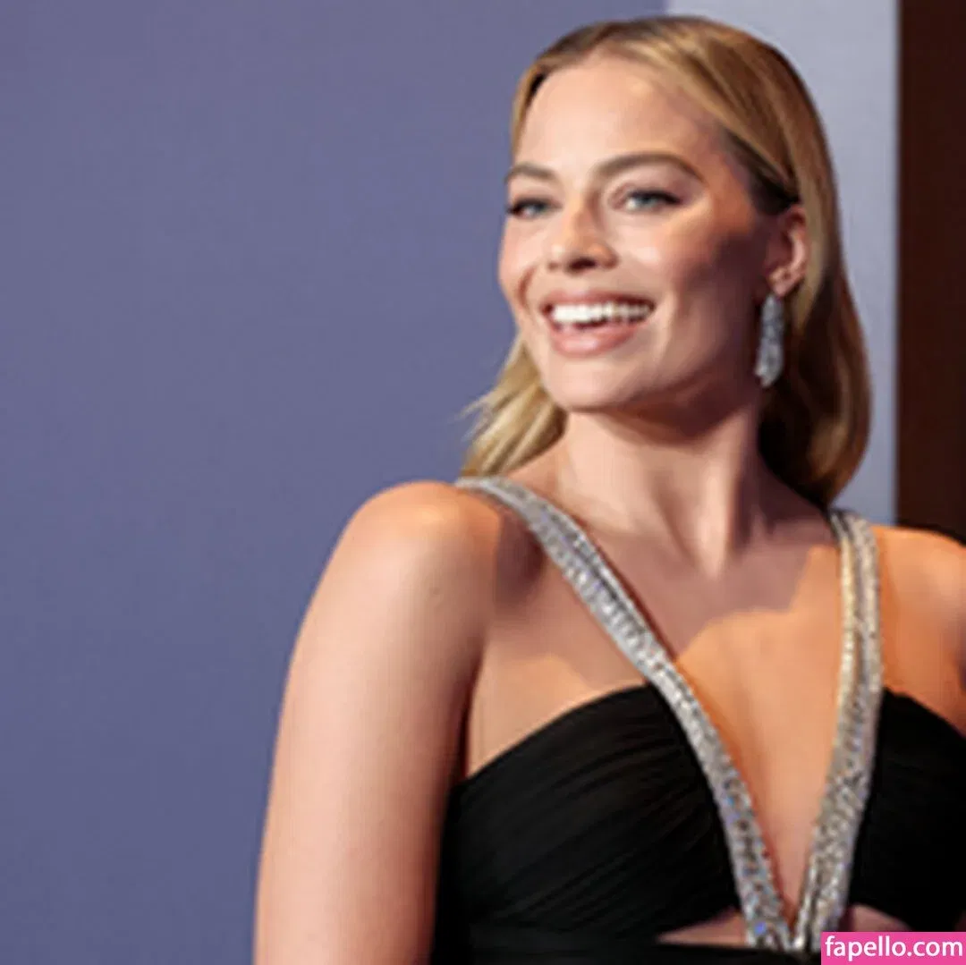 Margot Robbie Onlyfans Photo Gallery 