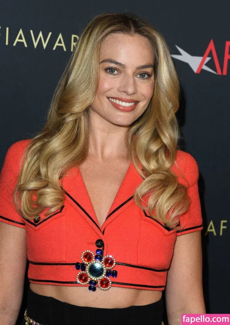 Margot Robbie Onlyfans Photo Gallery 