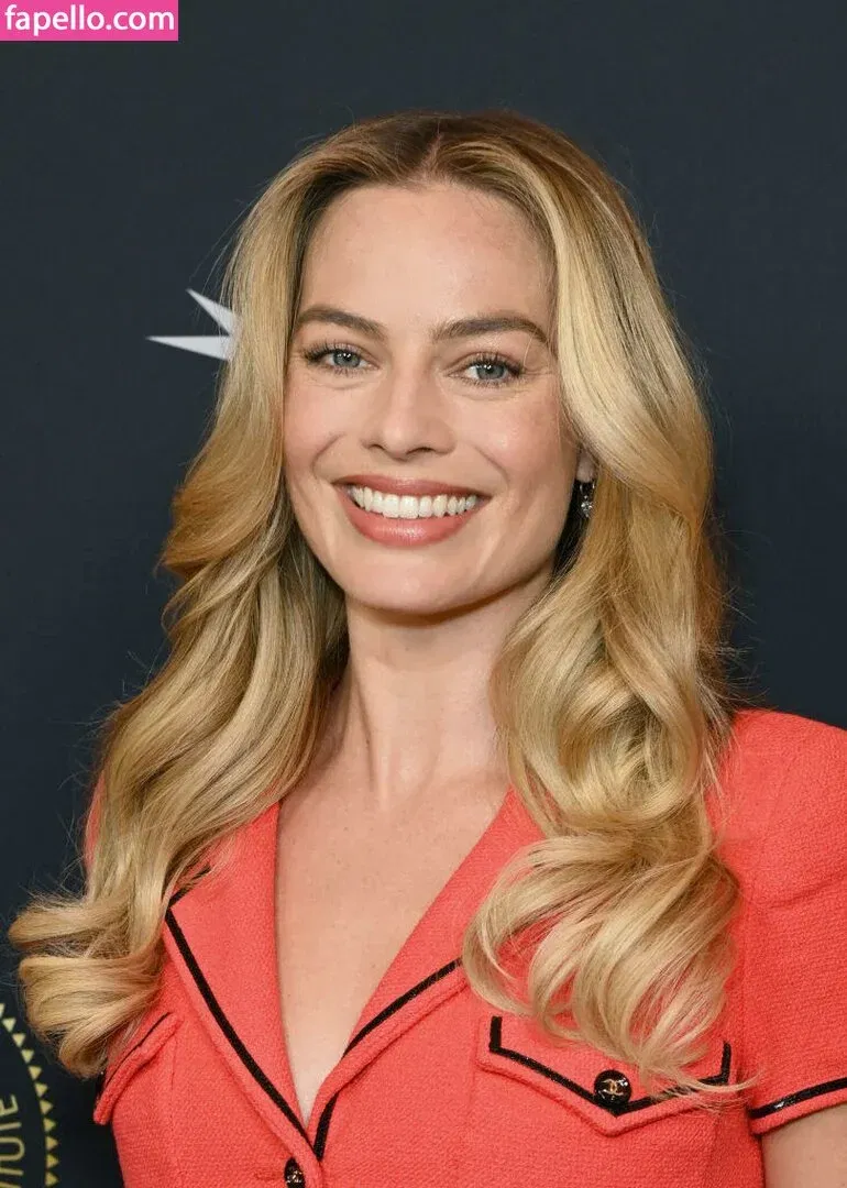 Margot Robbie Onlyfans Photo Gallery 