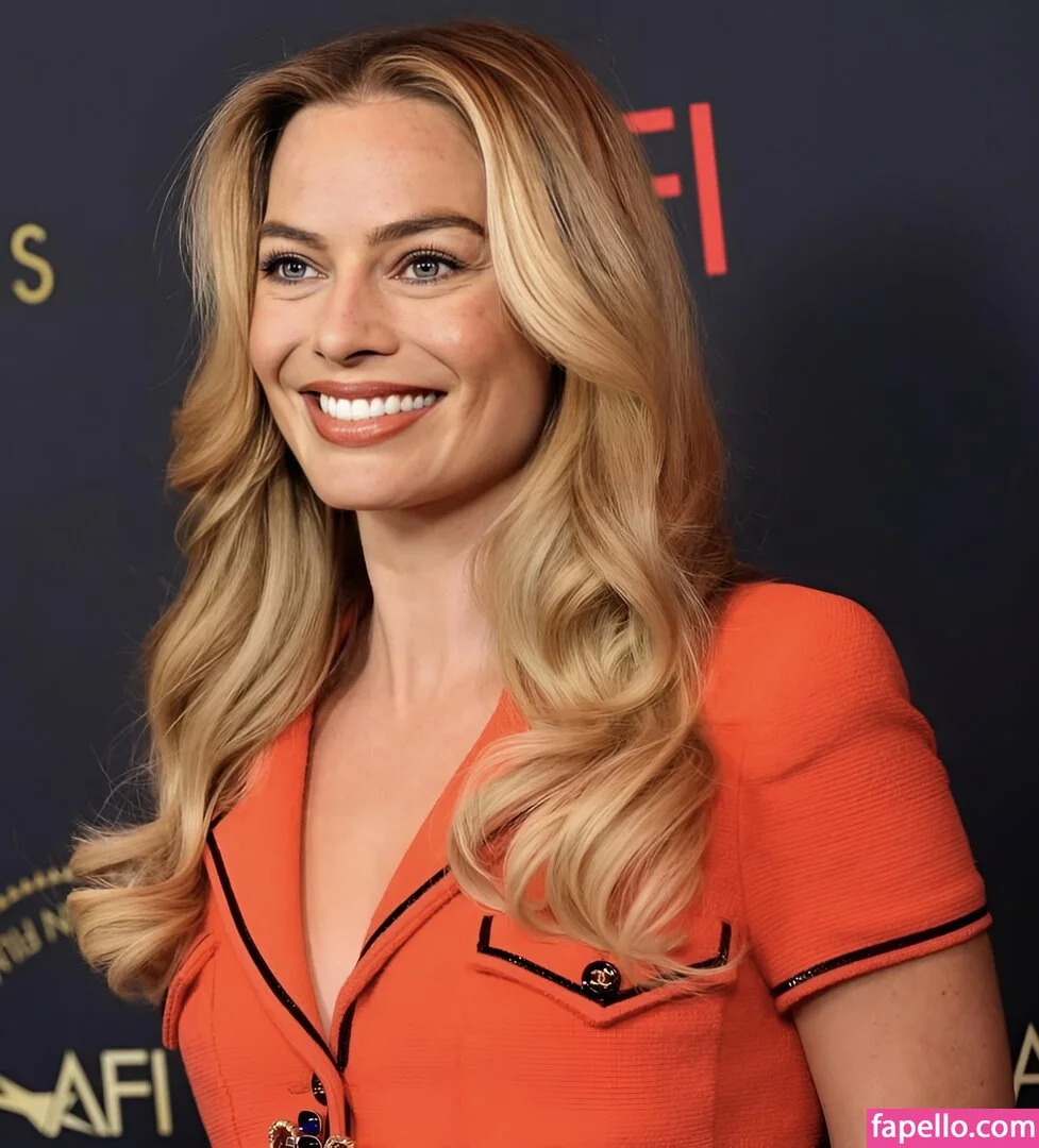 Margot Robbie Onlyfans Photo Gallery 