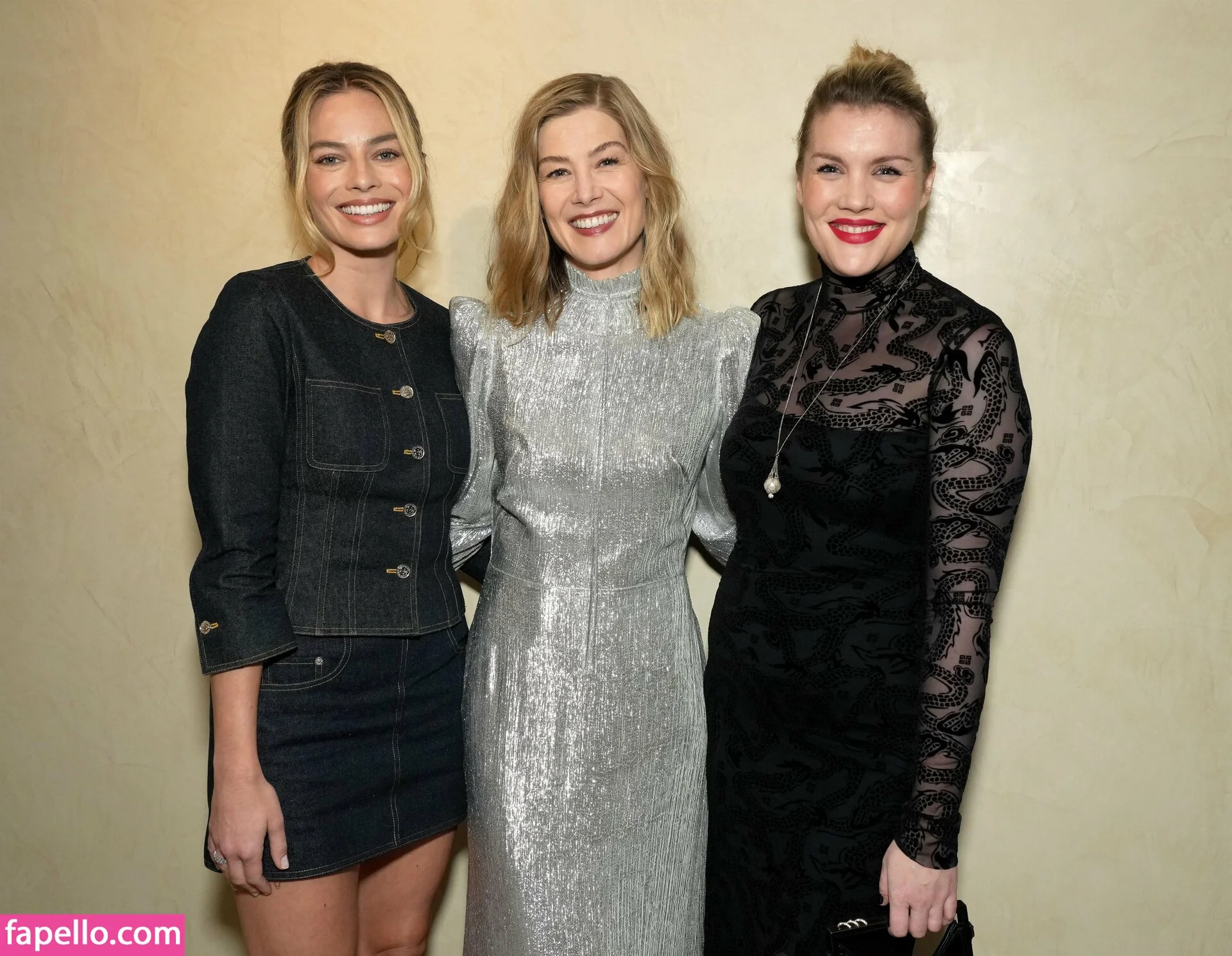 Margot Robbie Onlyfans Photo Gallery 