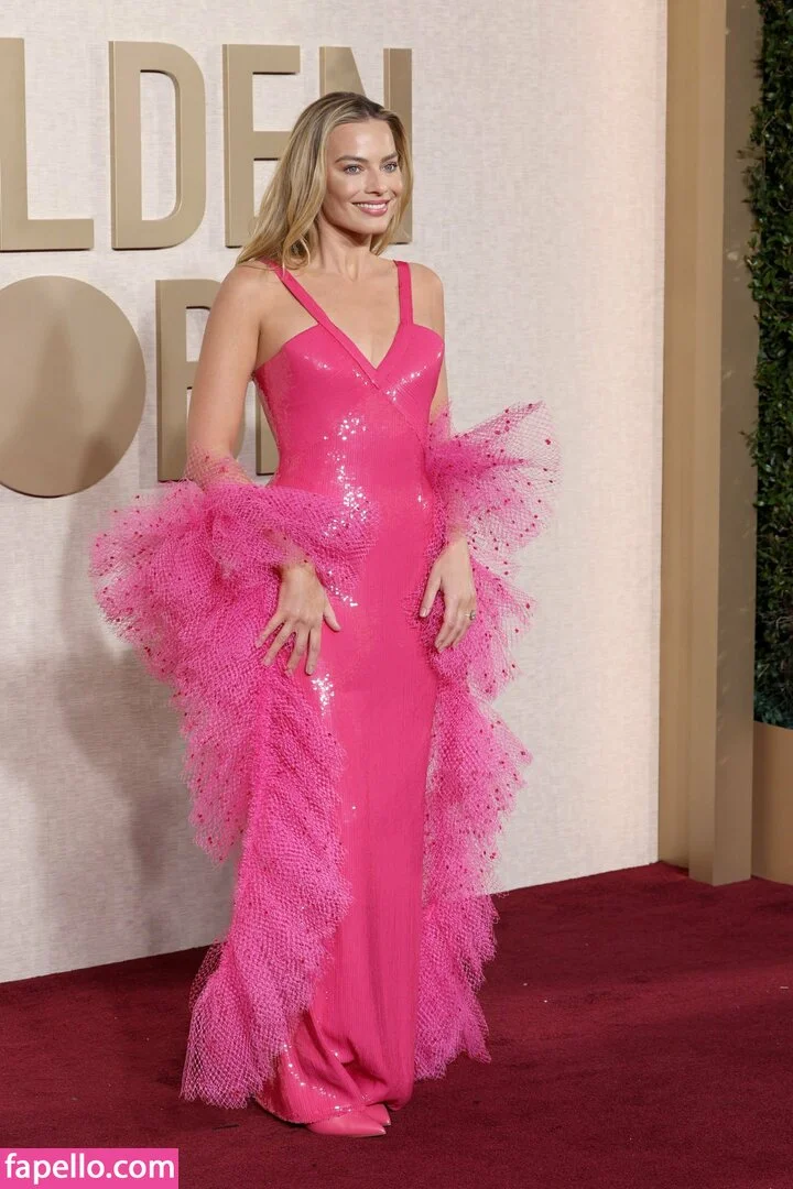 Margot Robbie Onlyfans Photo Gallery 