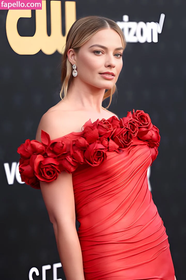 Margot Robbie Onlyfans Photo Gallery 