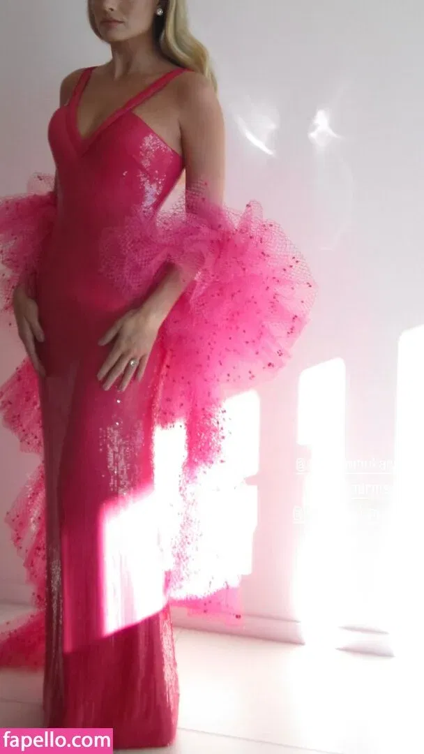 Margot Robbie Onlyfans Photo Gallery 