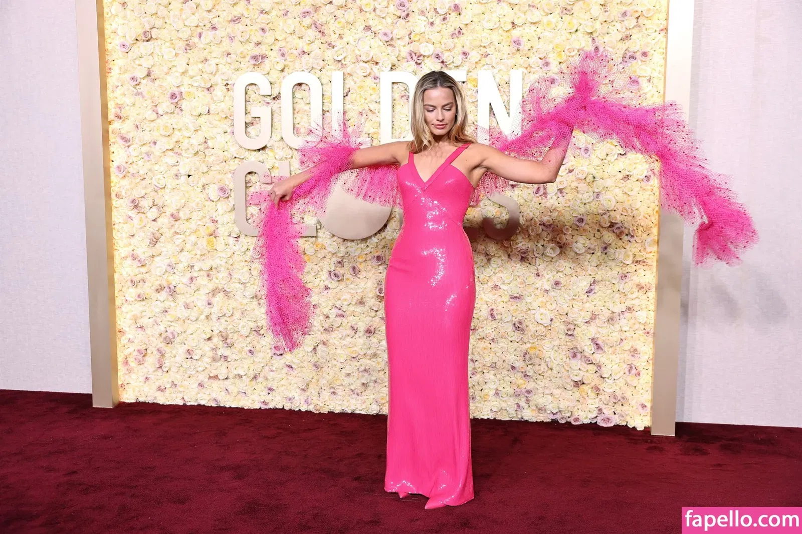 Margot Robbie Onlyfans Photo Gallery 