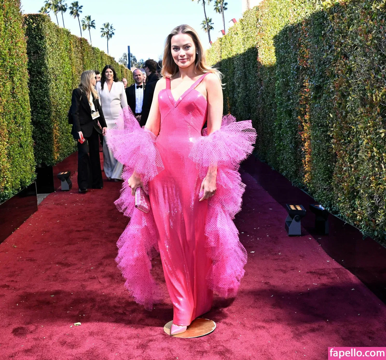 Margot Robbie Onlyfans Photo Gallery 