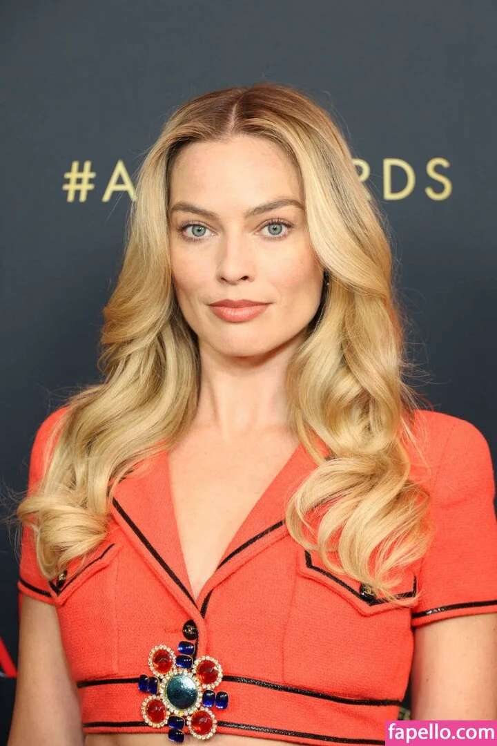 Margot Robbie Onlyfans Photo Gallery 