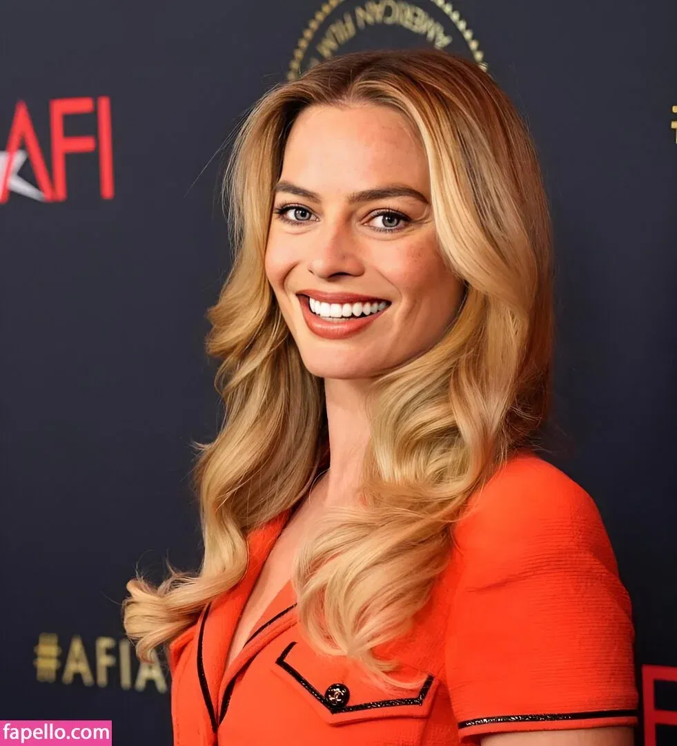 Margot Robbie Onlyfans Photo Gallery 