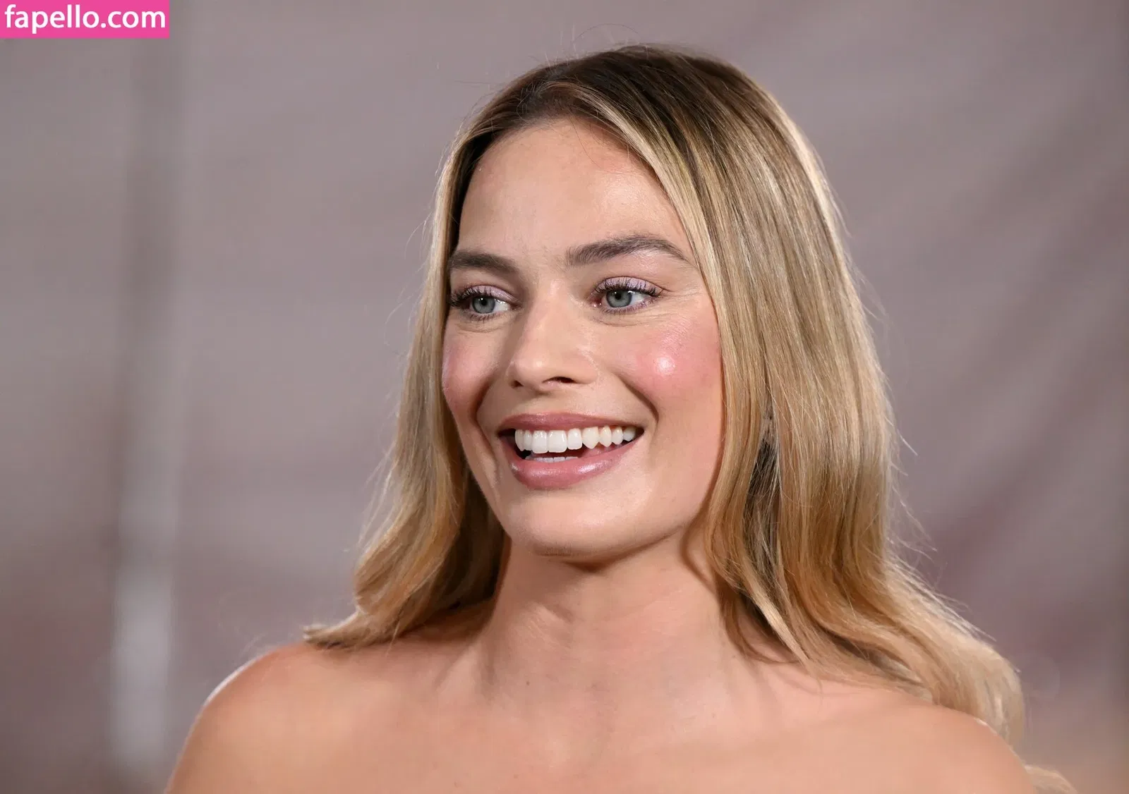 Margot Robbie Onlyfans Photo Gallery 