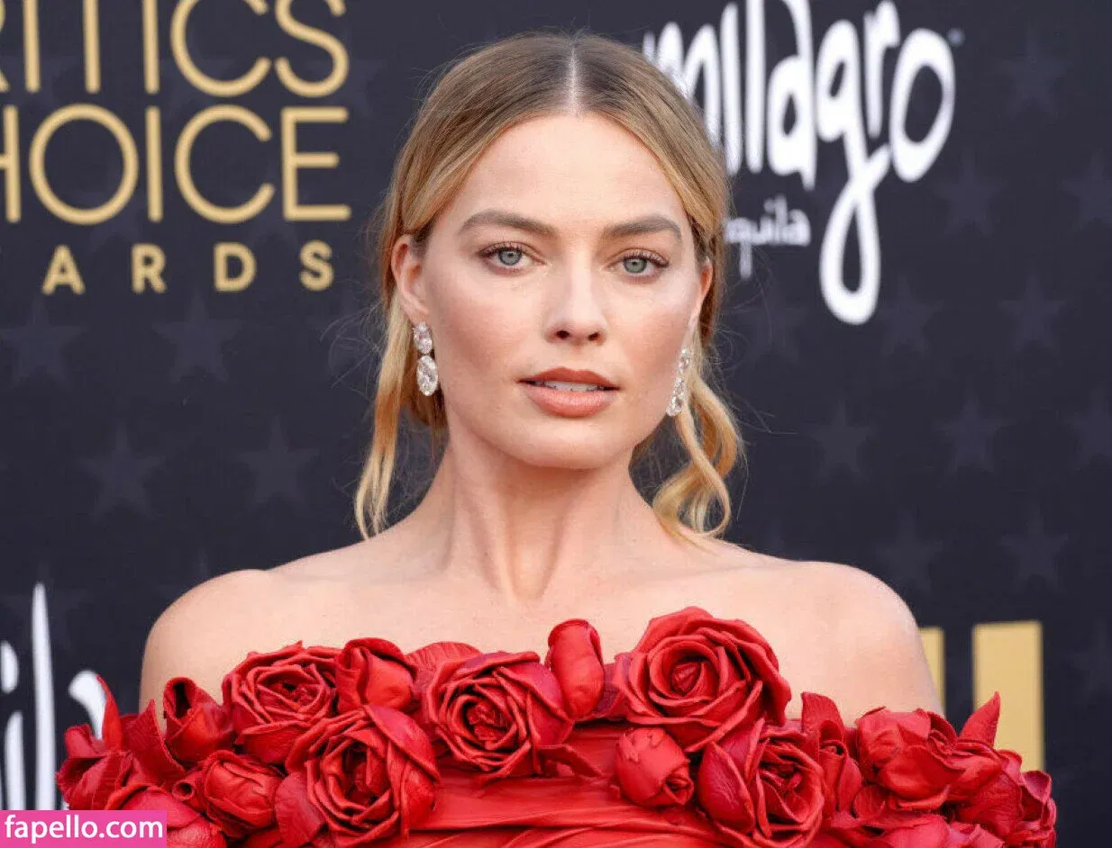 Margot Robbie Onlyfans Photo Gallery 