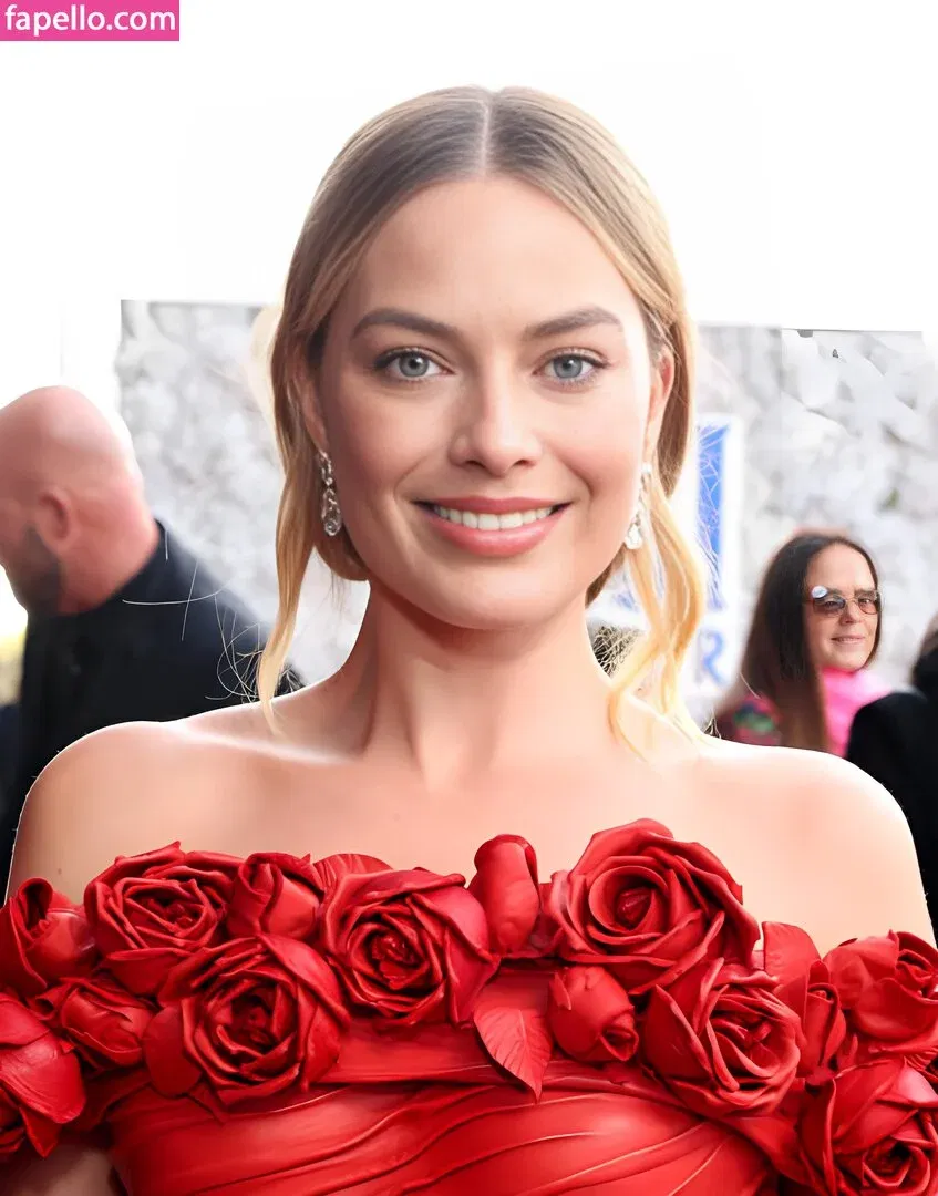 Margot Robbie Onlyfans Photo Gallery 