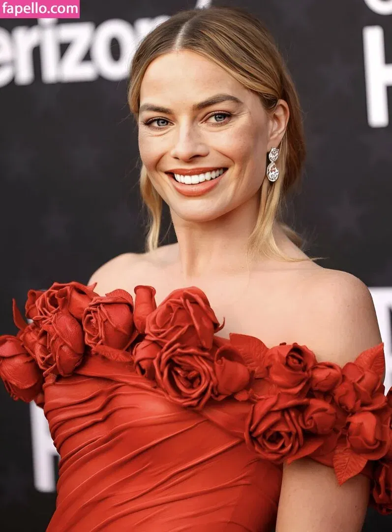 Margot Robbie Onlyfans Photo Gallery 