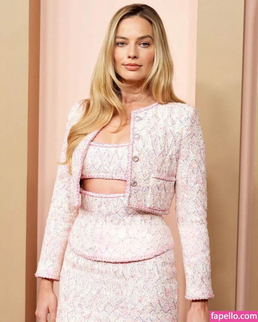 Margot Robbie Onlyfans Photo Gallery 