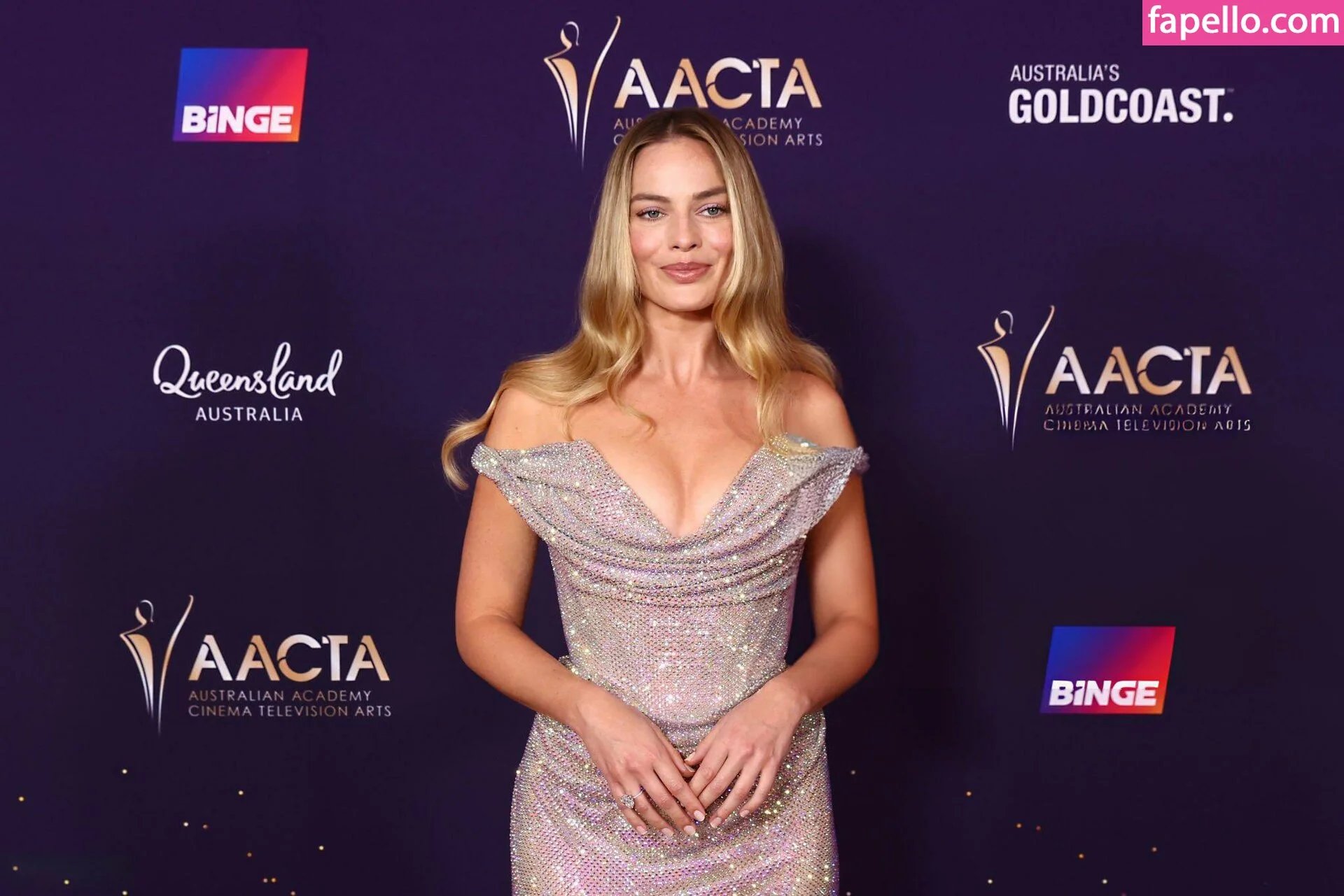 Margot Robbie Onlyfans Photo Gallery 