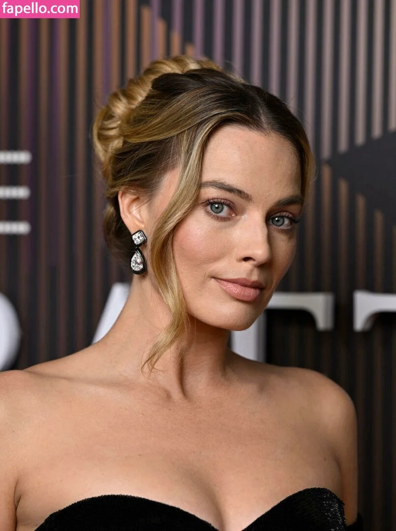 Margot Robbie Onlyfans Photo Gallery 