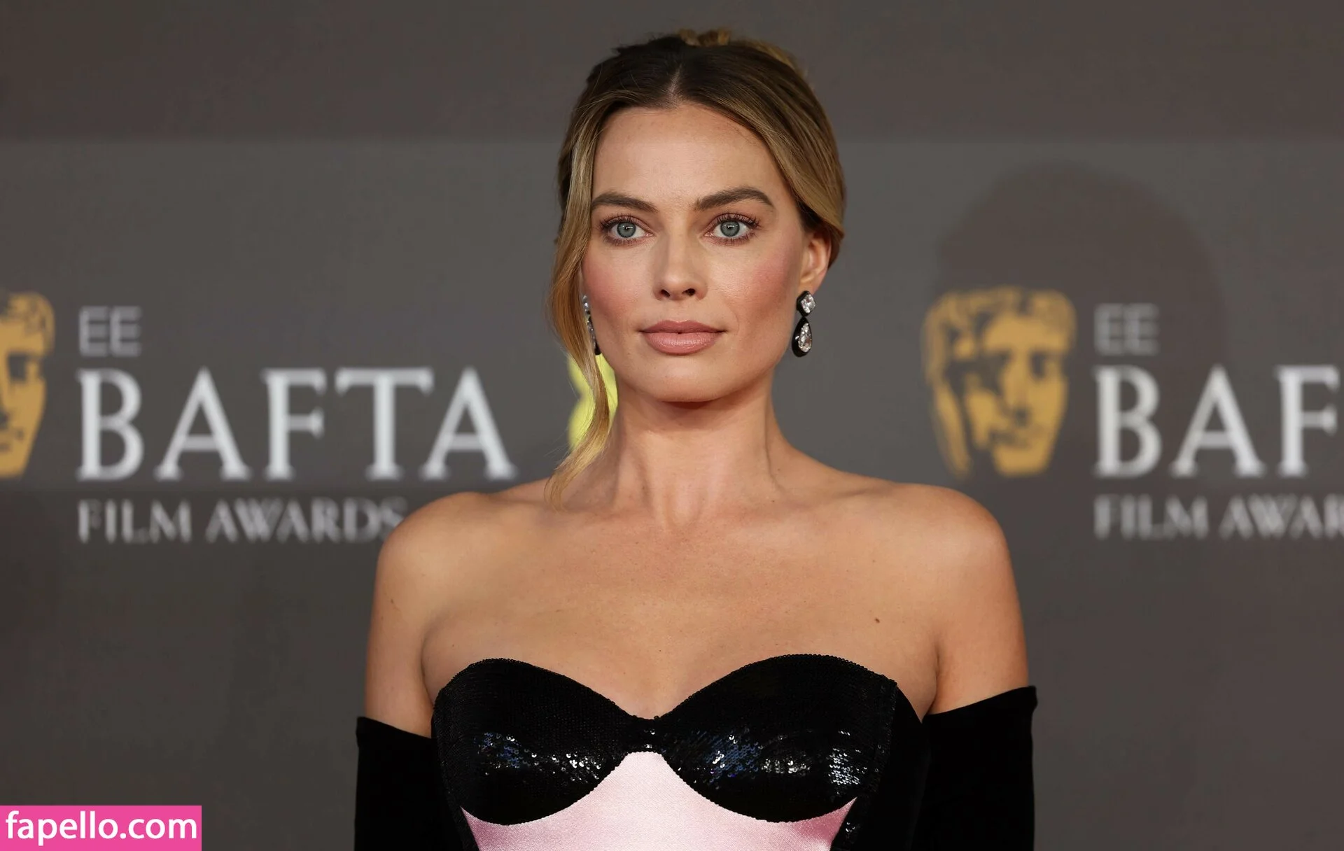 Margot Robbie Onlyfans Photo Gallery 